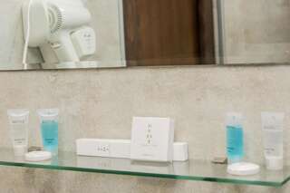 Отели типа «постель и завтрак» Red Hotel Тбилиси-3